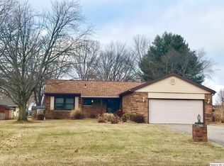 304 Pine St, Ursa, IL 62376