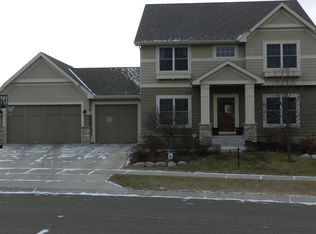 11110 Sweetwater Path, Woodbury, MN 55129