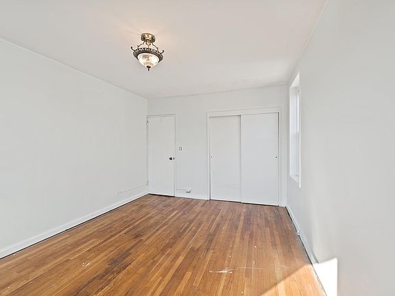 5th image of 33-24 91st St APT 6X