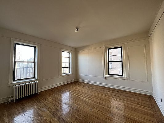1st image of 850 E 31st St #B1
