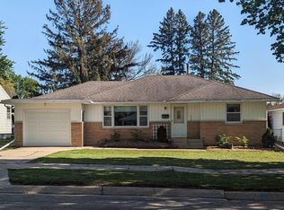 1919 2nd Ave NW, Austin, MN 55912