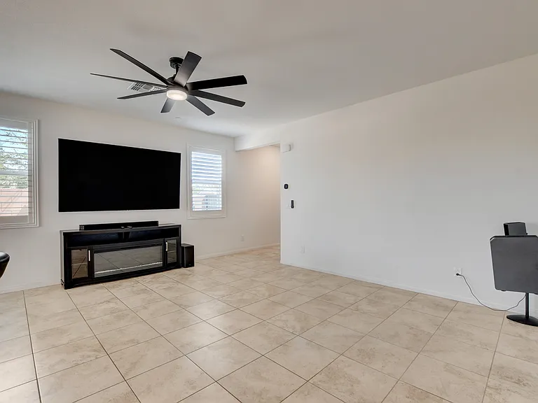 6458 Blue Ember Ave — Photo 14