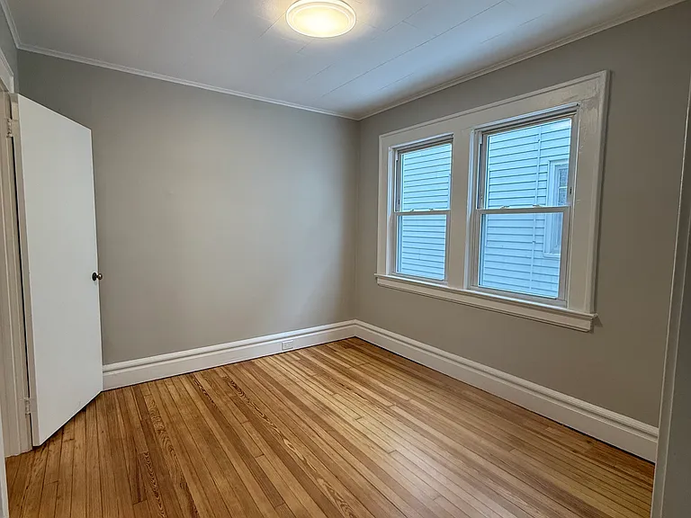 35 Mountainview St #2 — Photo 4