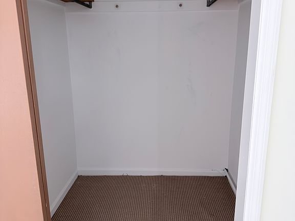 3rd image of 82 Inwood Ave
