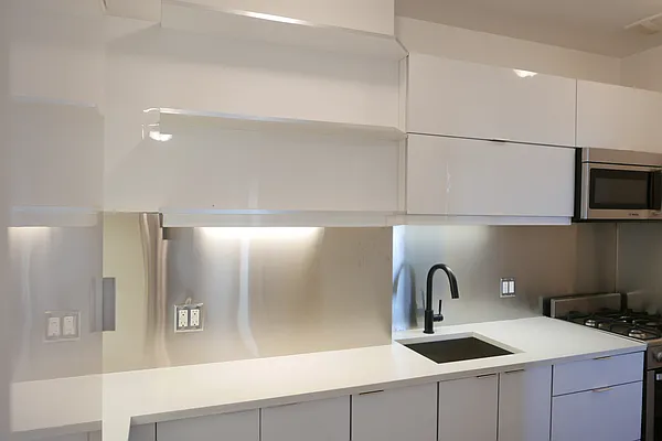 Rented by JK Dansar Corp | media 35