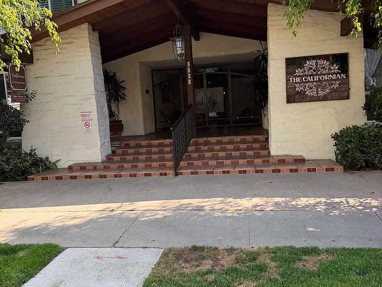 5650 Sumner Way #116 — Photo 1