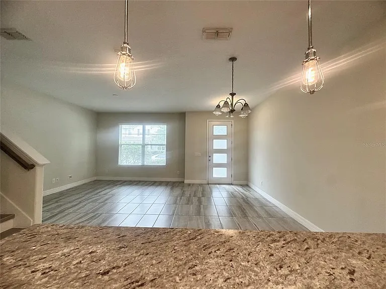 2928 Windmill Dr — Photo 6