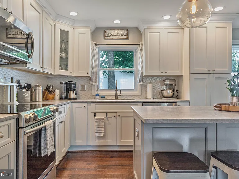 7828 Citadel Dr — Photo 12