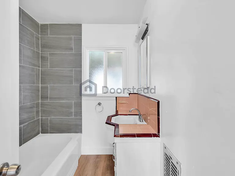 508 W Graves Ave — Photo 13