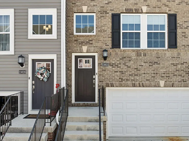 23622 Highliner Way — Photo 2