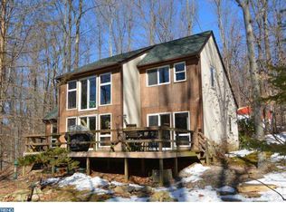 26 Hill Rd, Fleetwood, PA 19522