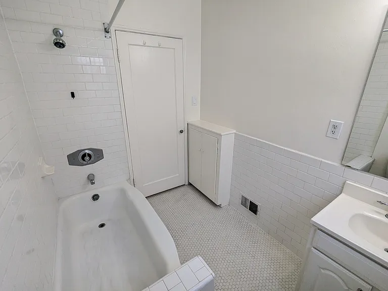 729 N Edinburgh Ave #3/4 — Photo 9