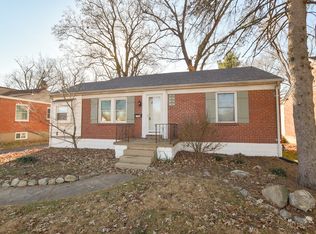 1305 S New Florissant Rd, Florissant, MO 63031