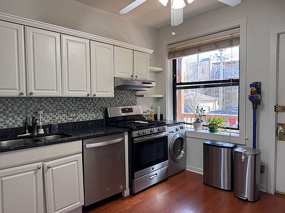 4th image of 749 W Wellington Ave APT 1