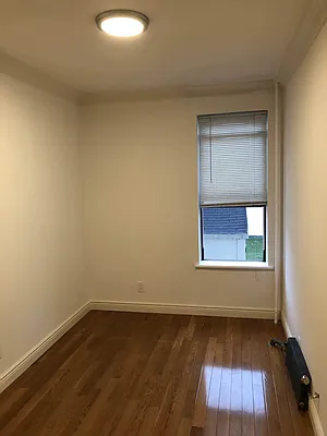 Rented by Living Dream Realty | media 14