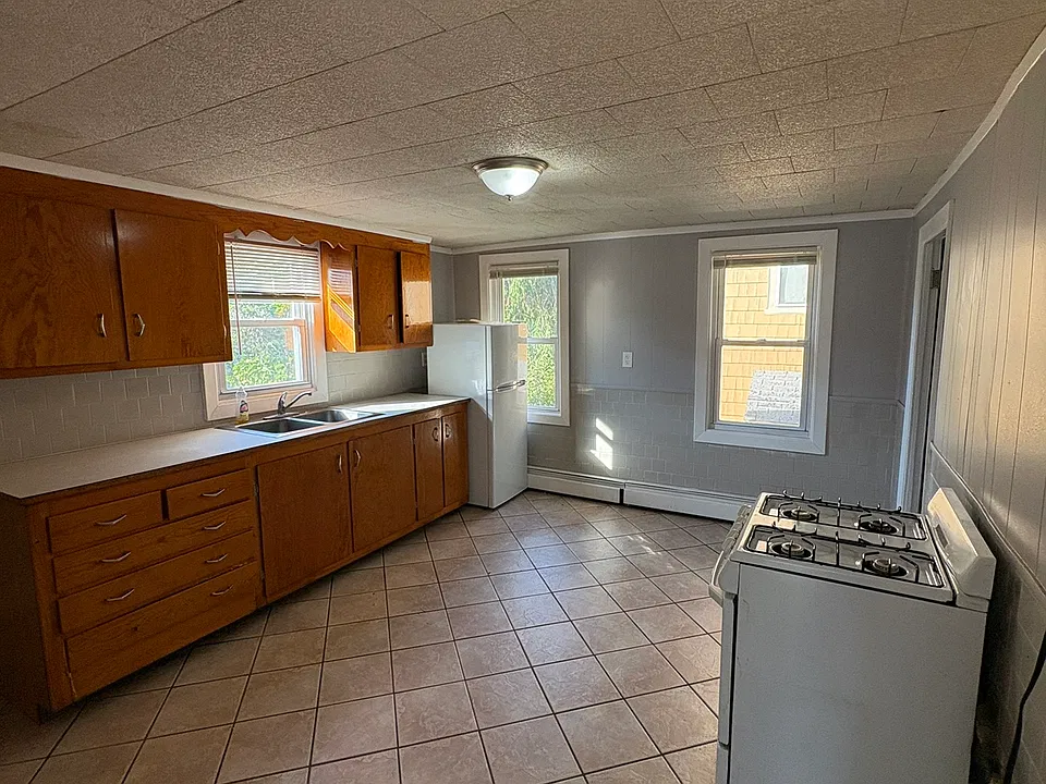 215 Power St #2