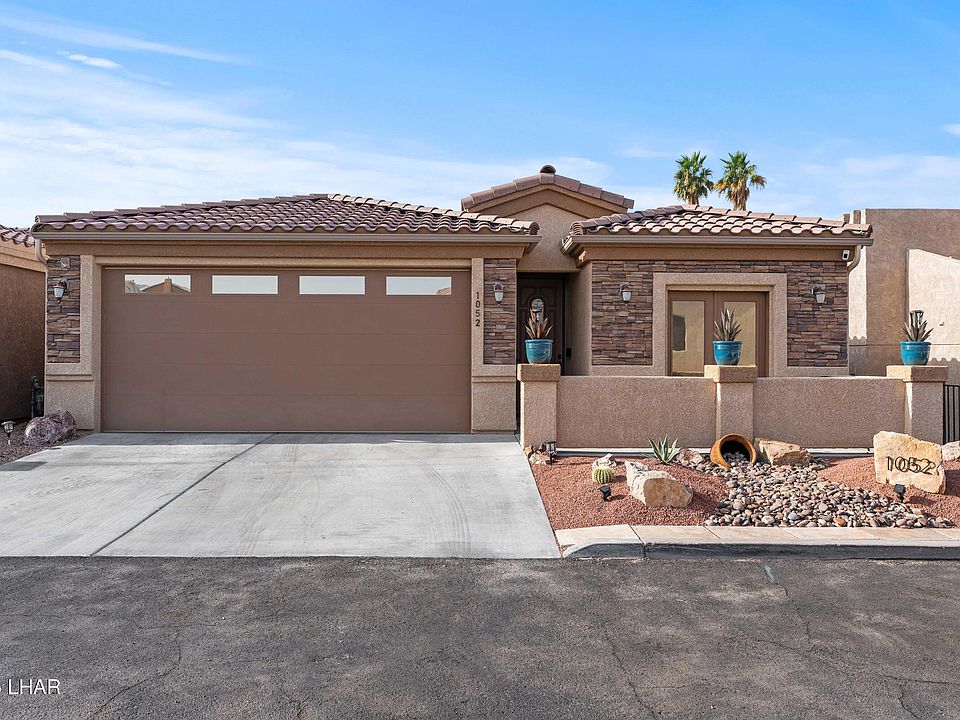 1st image of 1052 Montrose Dr #1052
