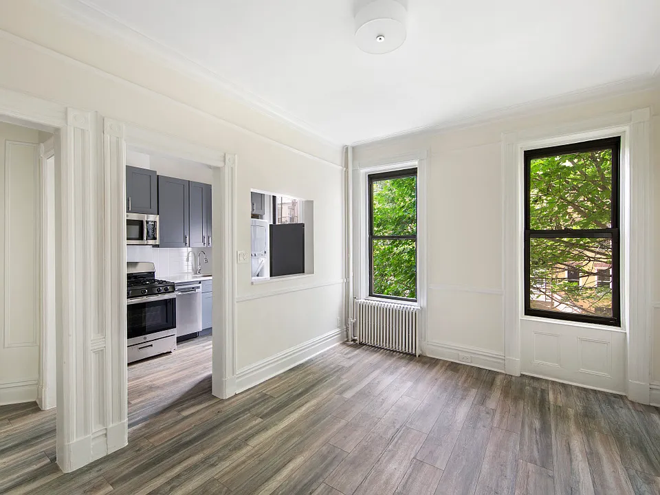 60 Sutton St #2