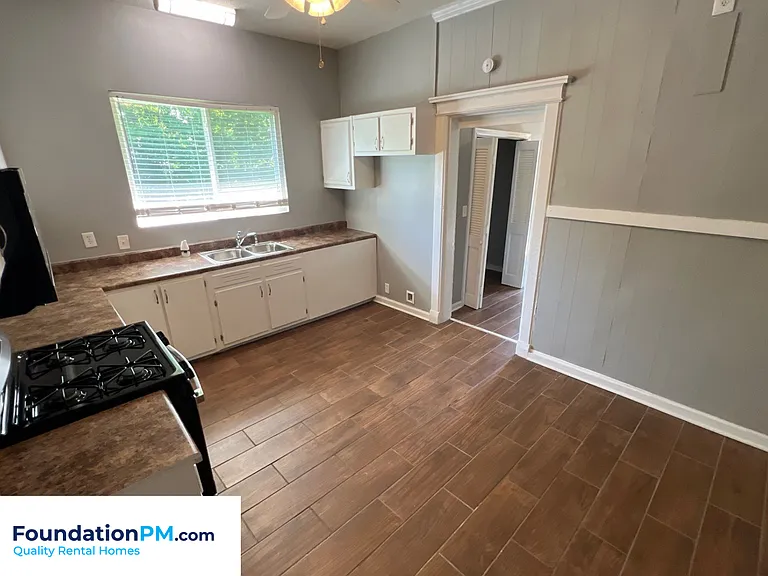 1589 E McLemore Ave — Photo 5