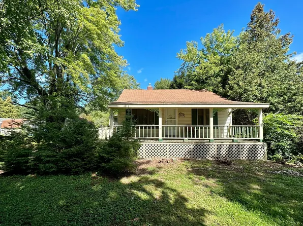 4479 Meadowbrook Dr, Flint, MI 48506