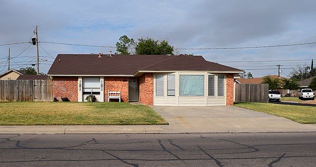 1st image of 506 S Bentwood Dr