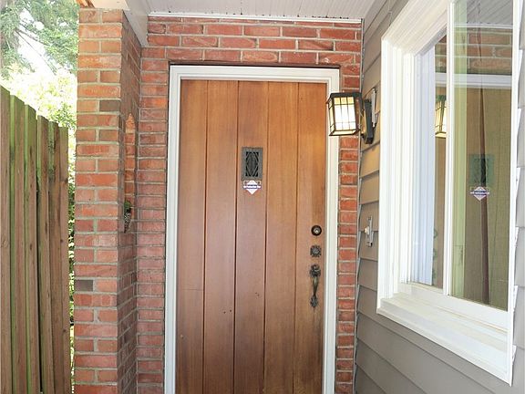5th image of 15553 Dayton Ave N