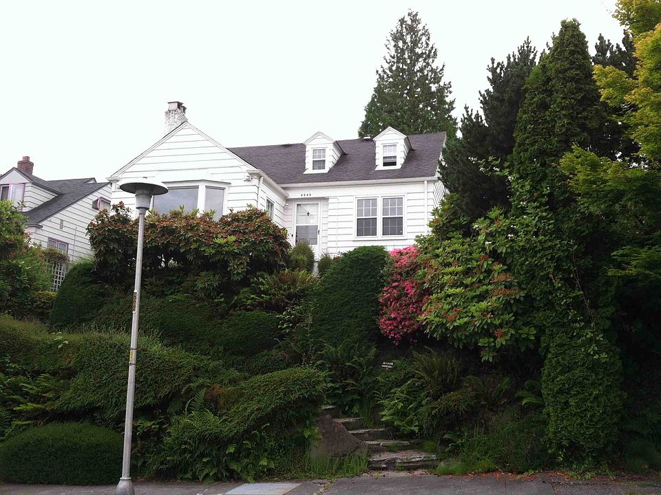 1st image of 4545 E Laurel Dr NE