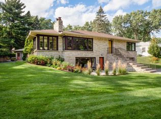 1325 Spring Valley Rd, Golden Valley, MN 55422