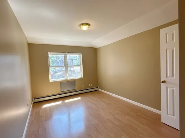 143-22 Beech Avenue image 14 of 20