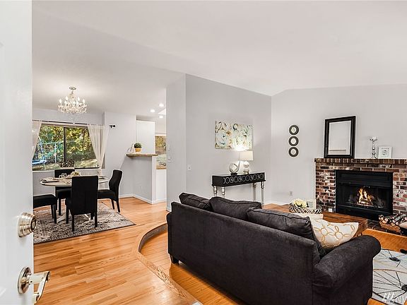 2nd image of 22721 NE 12th Pl