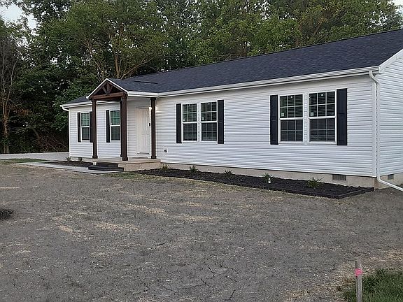 2nd image of 20391 Brown Ln