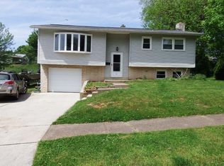 9 Heathglen Rd, Middletown, PA 17057