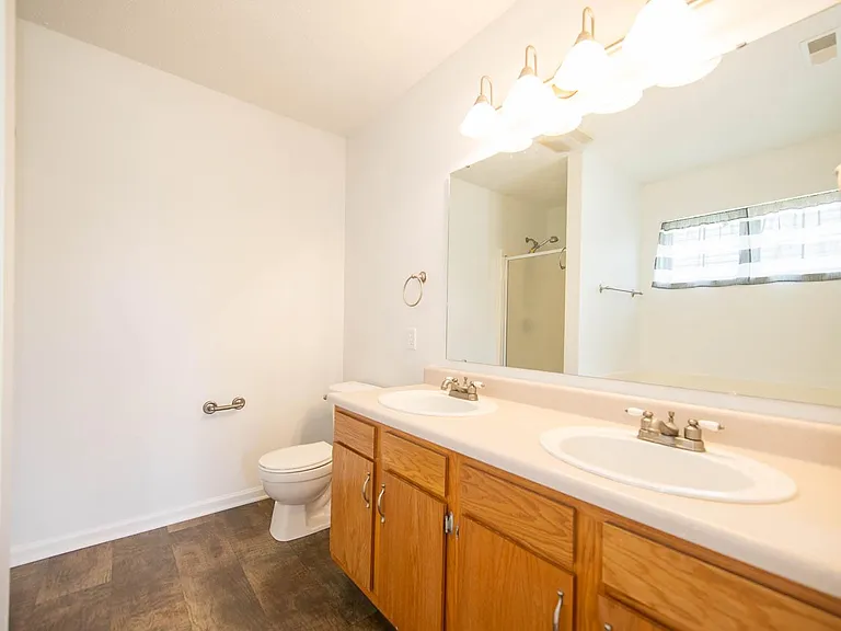 9661 Trail Dr — Photo 17