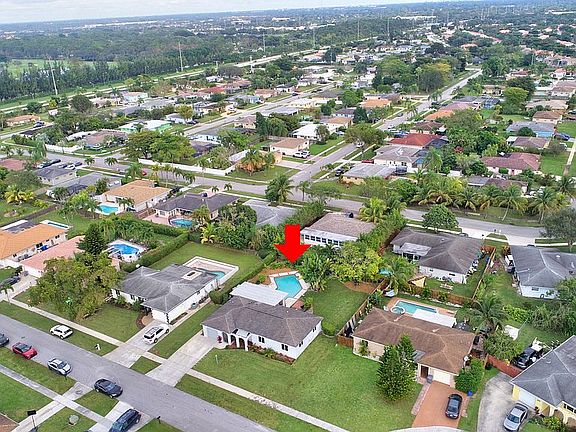5th image of 22170 Aquila St