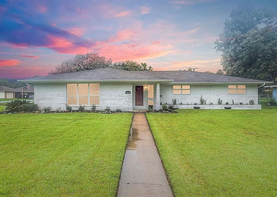 2646 15th St, Port Neches, TX 77651 Zillow