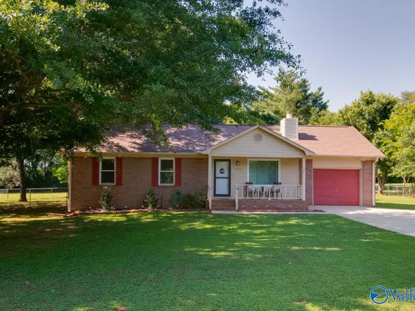 125 Colby Dr NE, Huntsville, AL 35810