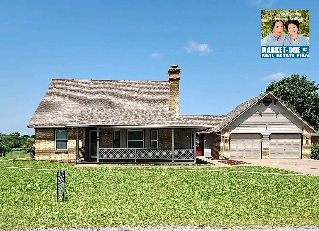3 bed, 1900 sqft, $1,950 — Photo 2