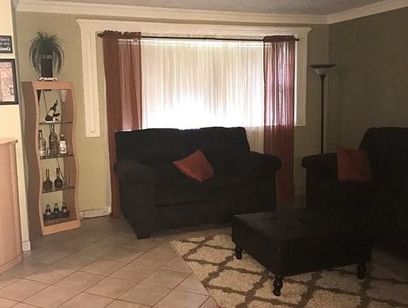4th image of 6409 Banbury Dr