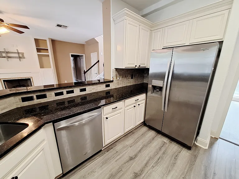 2122 Wheaton Trl — Photo 18