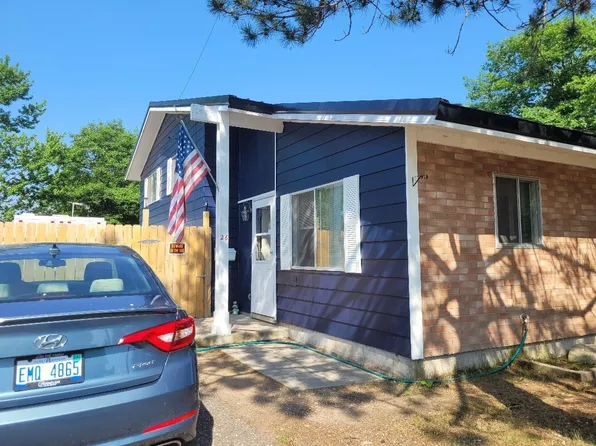 26 Erin Pl, Kincheloe, MI 49788