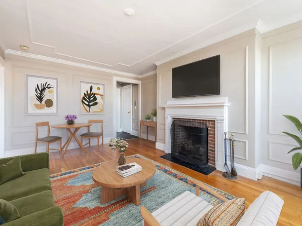 97 Mount Vernon St Unit 54, Boston, MA 02108