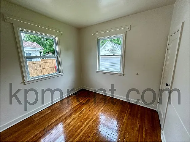 1109 3rd Ave NW — Photo 9