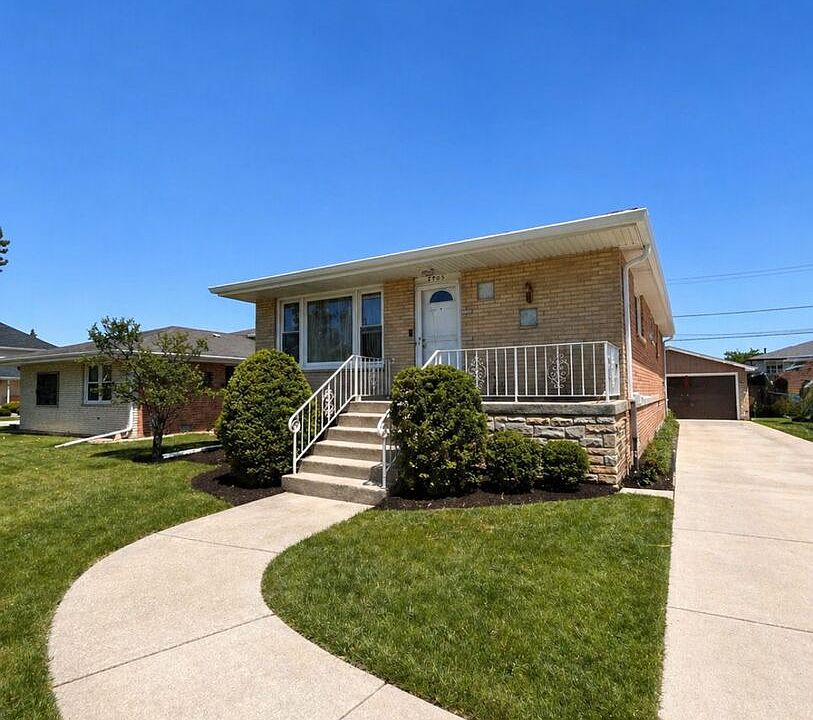 1st image of 8405 Melvina Ave