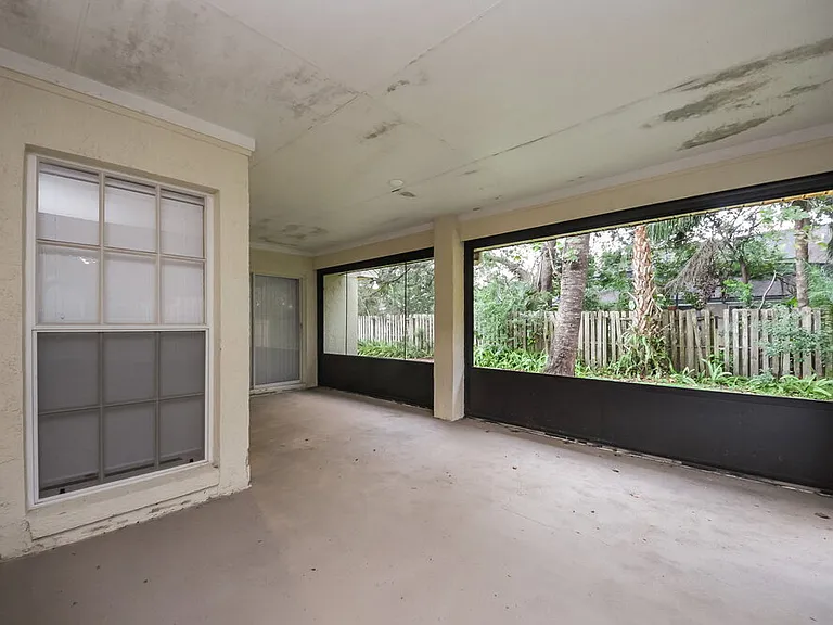 711 White River Dr — Photo 14