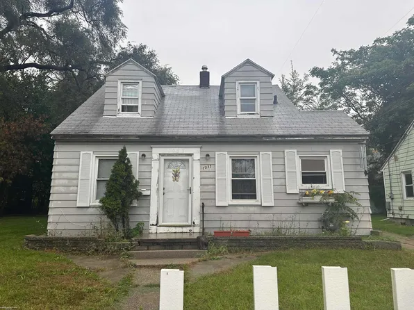 1033 S Pennsylvania Ave, Lansing, MI 48912