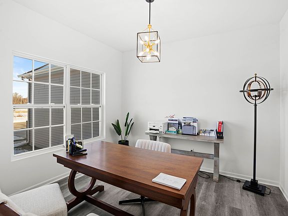2nd image of 18855 Sapphire Rd