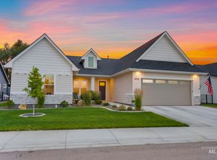 6334 Chateau Ct, Star, ID 83669