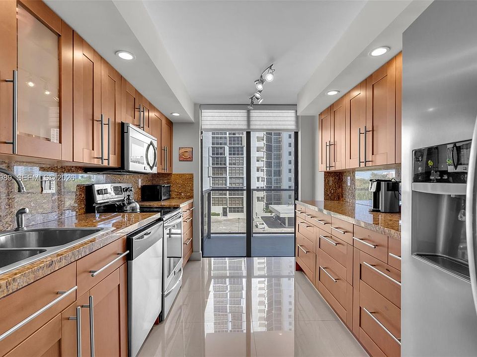 1st image of 18151 NE 31st Ct APT 602