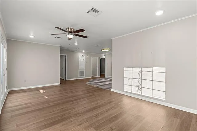 1609 Taylor St — Photo 8