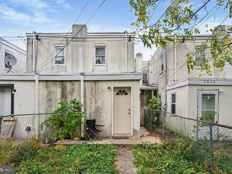 1016 Potter St — Photo 15
